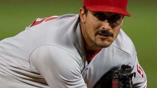 7-0. Eflin domina en toda la ruta a los Azulejos