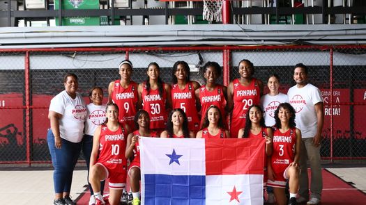 Panamá ante Guatemala en el Centrobasket Sub-17 Femenino