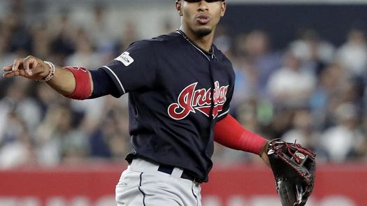 10-1. Lindor dirige concierto de vuelacercas contra los Reales
