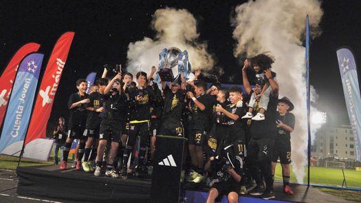 Los Raiders del Brader logran el bicampeonato de Liga Jr