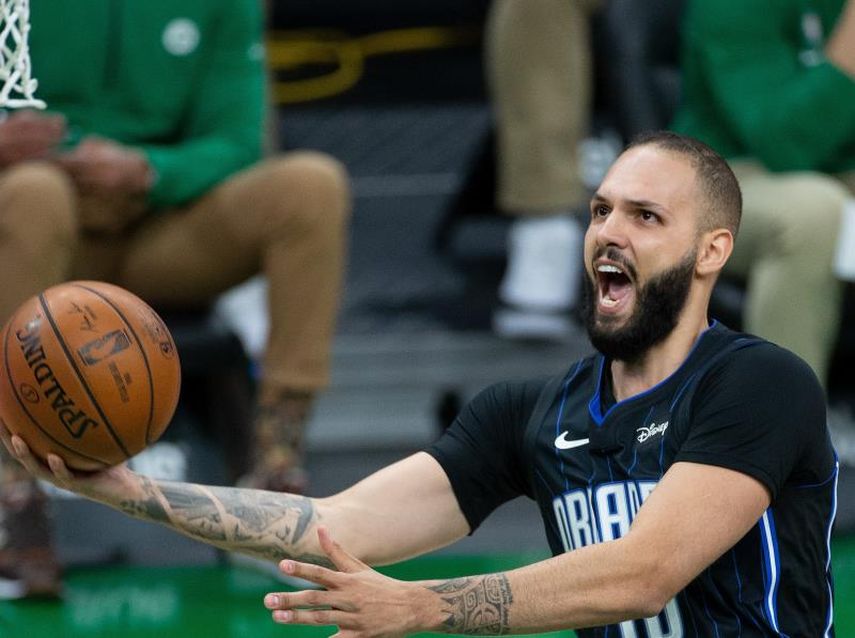 112-111. Fournier sella el triunfo de Magic y cortan la racha ganadora de Suns