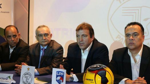 Tauro FC presenta plantilla y nuevo patrocinador para el Clausura 2015