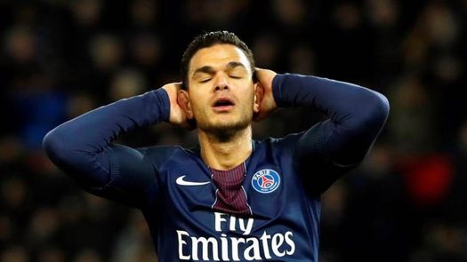 Ben Arfa pide la dimisión de Deschamps por la pobreza del juego francés Ben Arfa pide la dimisión de Deschamps por la pobreza del juego francés