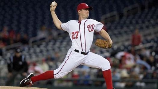 6-4. Zimmermann controla desde la lomita a los Bravos