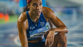 Gianna Woodruff logra medalla de plata en 400 m vallas
