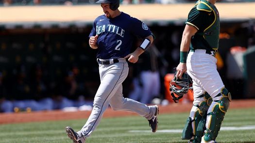 5-4. Murphy pega dos jonrones y los Marineros siguen en busca del comodín