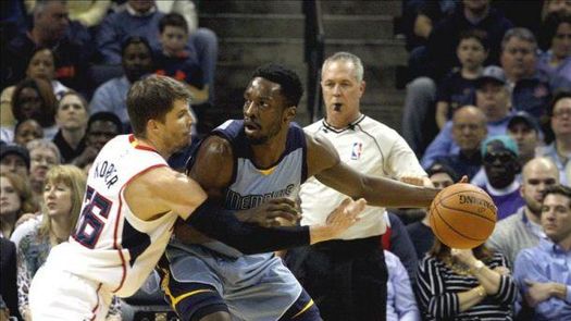 Hawks y Warriors son los primeros en sumar 50 triunfos, Davis anota 43 puntos