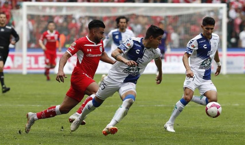El español Méndez mantiene a Cruz Azul en el primer lugar del Apertura