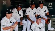 En esta fotografía aparece Mariano Rivera junto a cuatro de sus excompañeros con los que ganó las Series Mundiales de 1996, 1998, 1999 y 2000 con los Yankees. Foto: Cortesía/Yankees En esta fotografía aparece Mariano Rivera junto a cuatro de sus excompañeros con los que ganó las Series Mundiales de 1996, 1998, 1999 y 2000 con los Yankees. Foto: Cortesía/Yankees