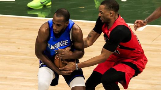 96-110. Powell y Raptors dejan a Bucks con su quinta derrota consecutiva