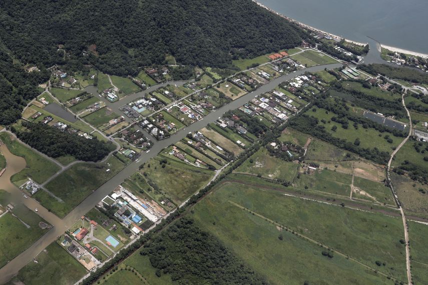 Mansión próxima al mar y con hangar propio recibe a los invitados de Neymar