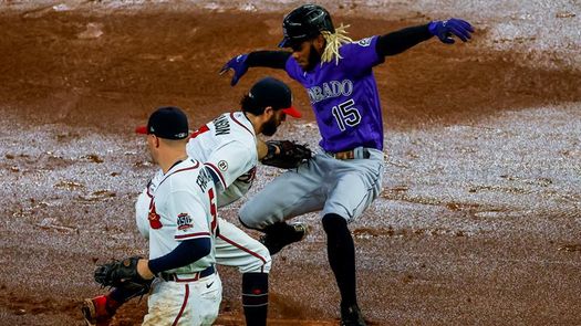 3-2. Tapia empuja el triunfo de los Rockies 3-2. Tapia empuja el triunfo de los Rockies