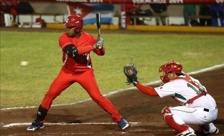10-1. Cuba pasa por encima de México y tiene un pie en las semifinales