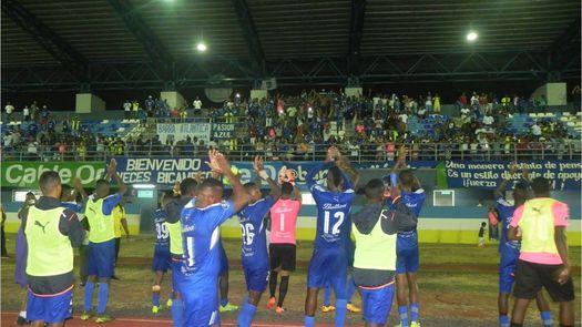 Árabe Unido arrasó con el San Francisco FC