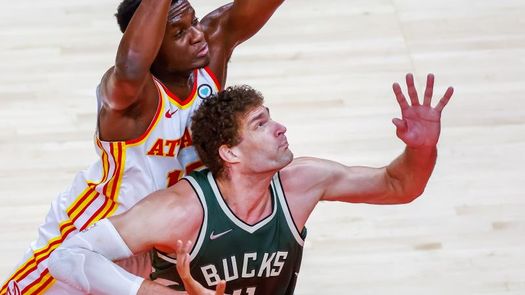 135-103. Capela lidera ataque balanceado y ganador de los Hawks ante los Suns