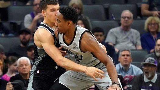 129-120. DeRozan decide la victoria de los Spurs ante los Kings en la lucha por los playoffs