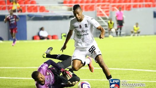 Sporting San Miguelito es líder tras el resbalón del San Francisco FC