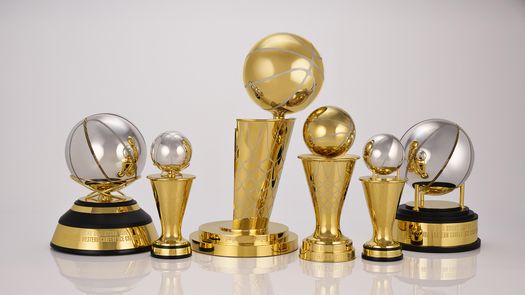 La NBA presentó los 6 trofeos que entregará a partir de estos Playoffs, entre los que destacan los de MVP en finales de conferencia y el nuevo Larry O`Bryan.