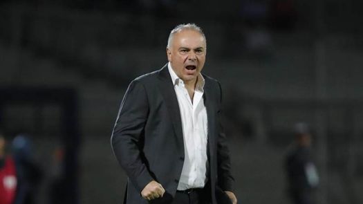 Guillermo Vázquez renueva su contrato como entrenador del Veracruz