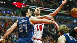 77-83. Pau Gasol no pudo evitar el triunfo de Mavericks con Nowitzki de líder