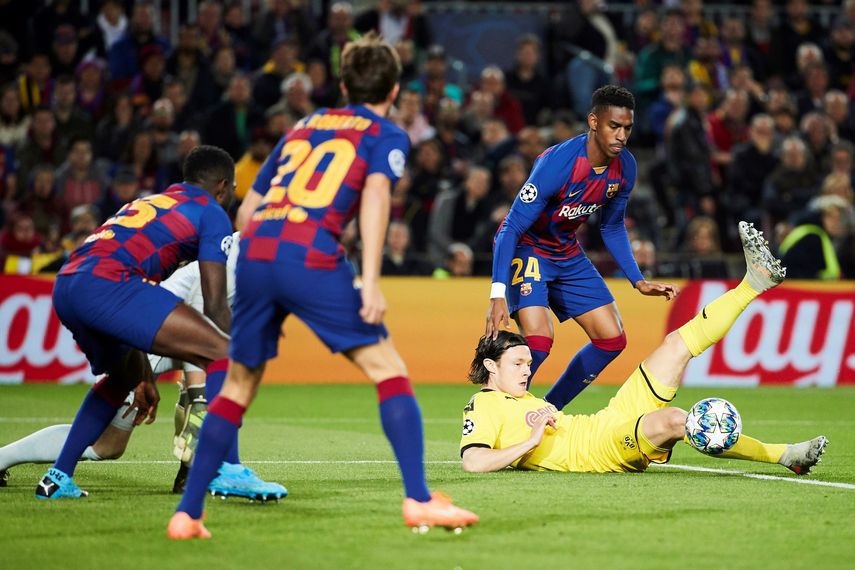 Junior Firpo, con molestias en una cadera, no viaja a Villarreal