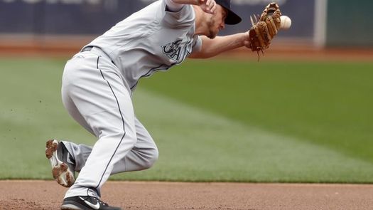 10-7. Seager y Moore se combinan en victoria de los Marineros