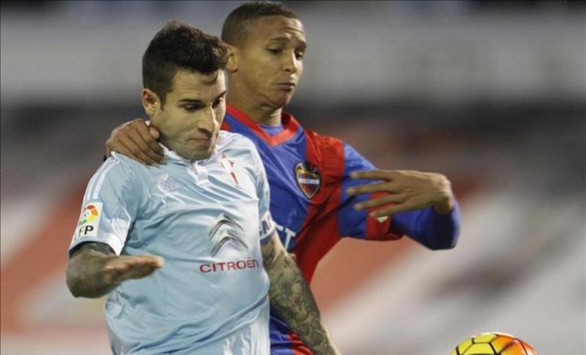 Hugo Mallo, duda para el partido contra el Atlético por una gastroenteritis
