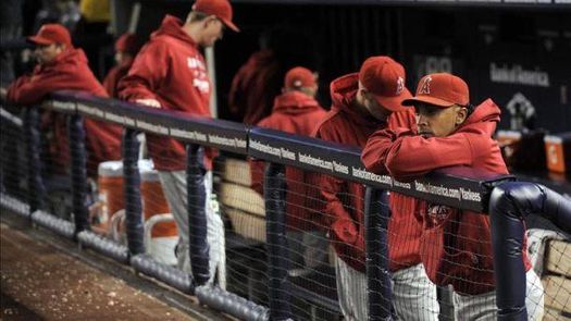 6-1. Petit jonronea y los Astros vencen a los Angelinos
