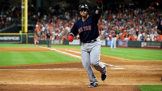 6-5. Vázquez pega jonrón y luego marca la victoria de los Medias Rojas