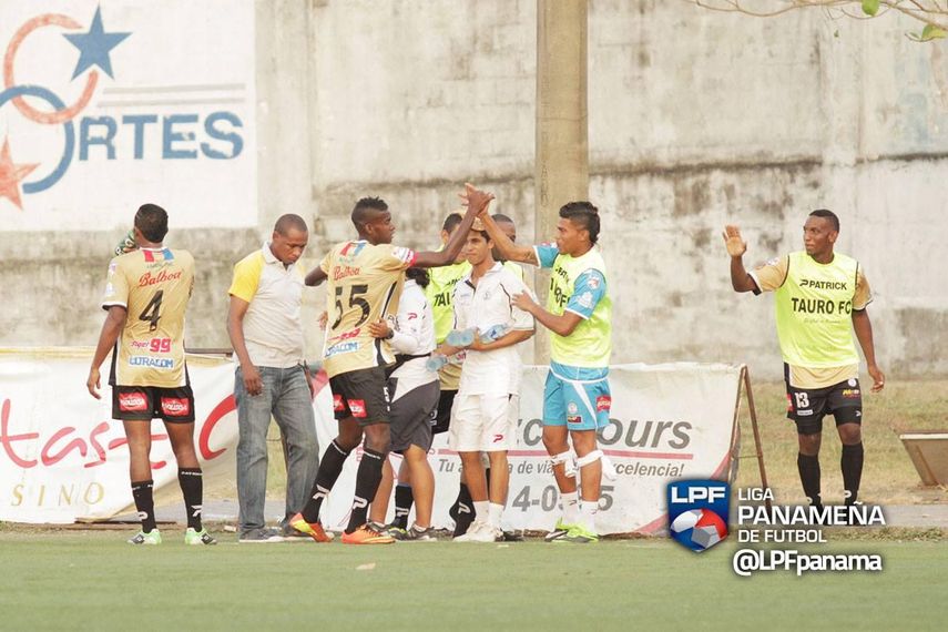 Tauro FC continúa con posibilidades tras vencer al Chepo FC.
