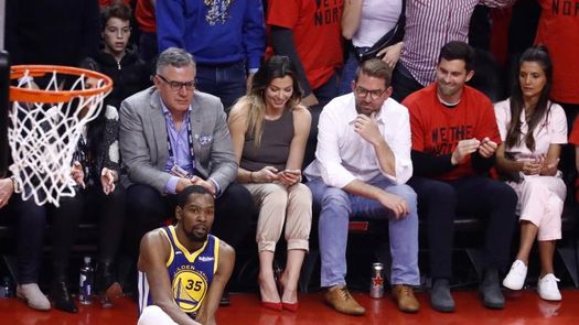 Sé que mis compañeros pueden ganar el sexto partido, dice Durant tras su cirugía