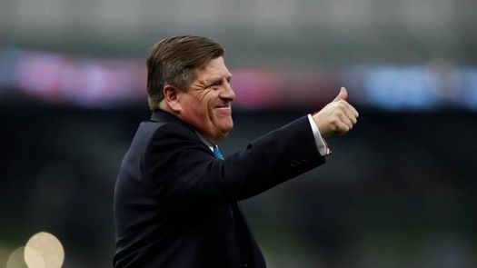 Miguel Herrera reconoce que sufre para rotar extranjeros en América