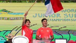 Panameños ven acción en el Mundial de Surf