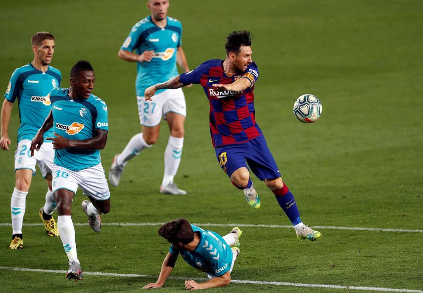 1-2. Osasuna asalta el Camp Nou y el Barça se queda sin Liga