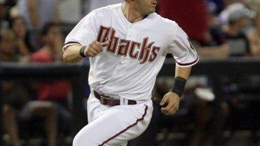 6-4. Hill remolca con doble el triunfo de los Diamondbacks