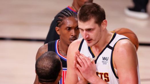 Los Nuggets eliminan a los Clippers y les esperan los Lakers; Los Heat aventajan 1-0 a los Celtic