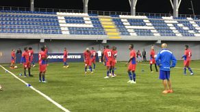 Árabe Unido quiere terminar invicto y triunfante en la ronda de grupos