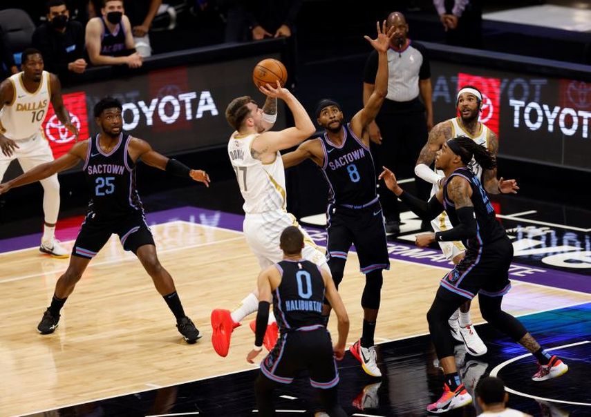 113-106. El novato Haliburton lidera el triunfo de los Kings