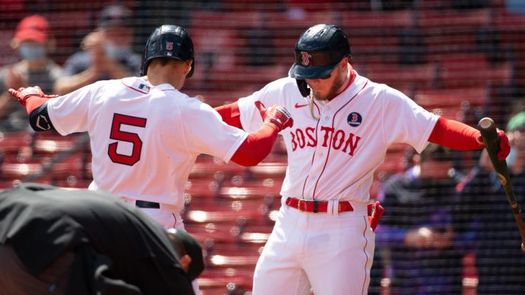 11-4. El puertorriqueño Hernández encabeza la ofensiva arrolladora de los Medias Rojas