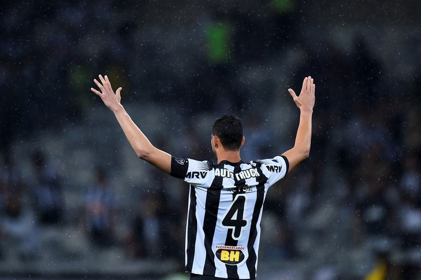Atlético Mineiro se medirá con cautela al Boca Juniors sin Jair ni Vargas
