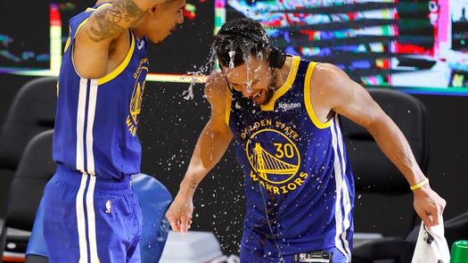 Curry agranda su figura; acaba racha triunfal de Jazz