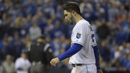 5-4. Hosmer impulsó la carrera del triunfo, que anotó el venezolano Escobar