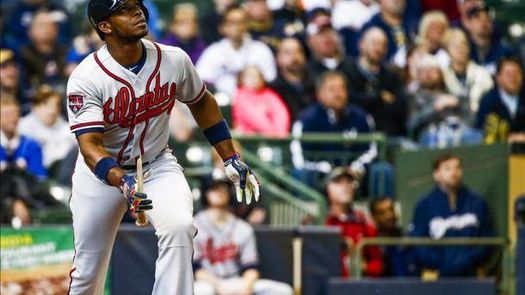 4-2. Los hermanos Upton pegan sendos jonrones para los Bravos que se imponen a los Filis