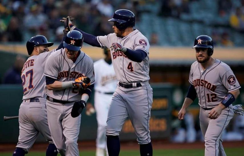 2-3. Reddick pega jonrón y Altuve regresa en el triunfo de los Astros