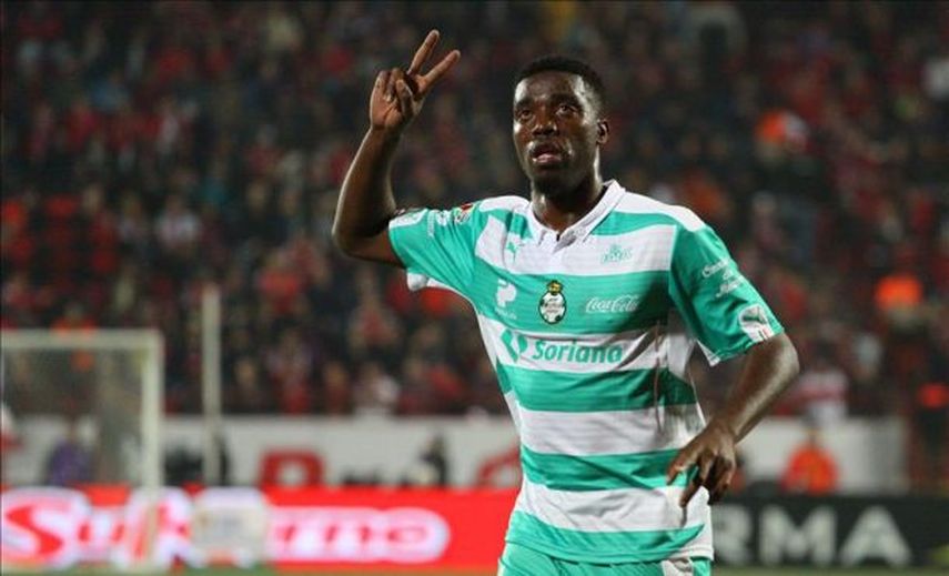 1-3. El Santos Laguna vence al Tijuana y salta al tercer lugar