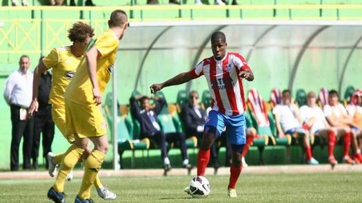 Armando Cooper anota en la goleada del Otelul Galati ante Viitorul Costanta