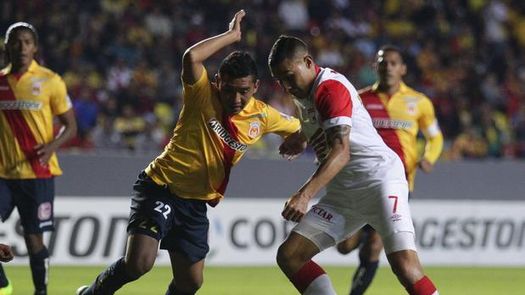 Monarcas Morelia de Felipe Baloy venció a Santa Fe en la ida la fase previa de la Copa Libertadores