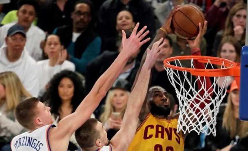 107-87. James se coloca duodécimo en la lista de encestadores de la NBA