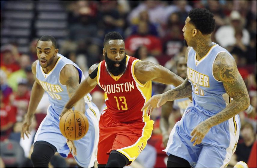 118-108. Harden robó el protagonismo con 50 puntos en noche de celebración