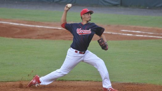 Nacionales e Indios se sacan ventaja en doble juego